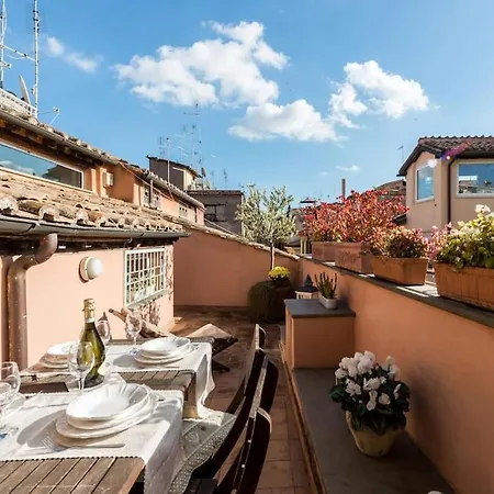 아파트 Piazza Navona - Penthouse In The Heart Of 로마