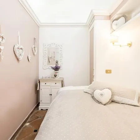 아파트 Piazza Navona - Penthouse In The Heart Of *