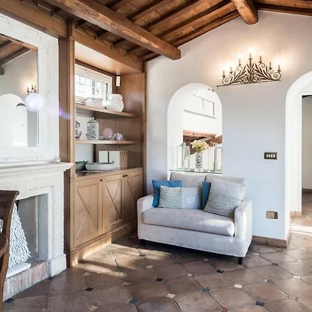 Piazza Navona - Penthouse In The Heart Of